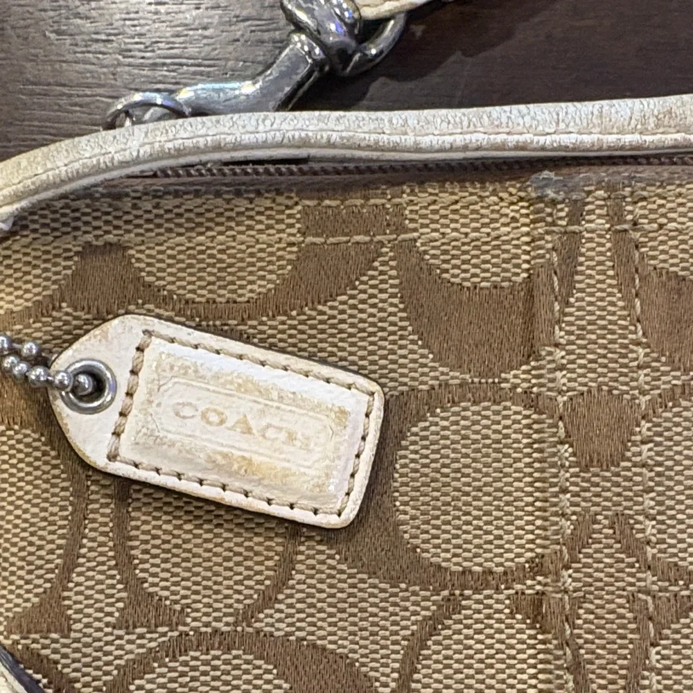 Coach chic wristlet